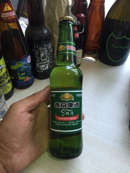 燕京啤酒 300ml 北京特产 8超清 北京啤酒 42元6瓶装包邮